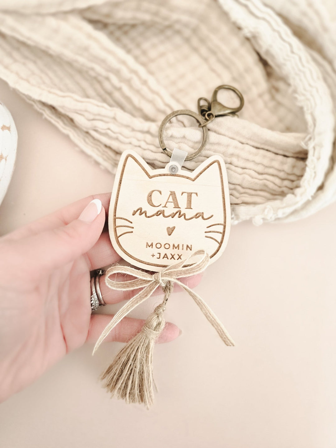 Personalised Cat Mum Keyring - TilleyTree