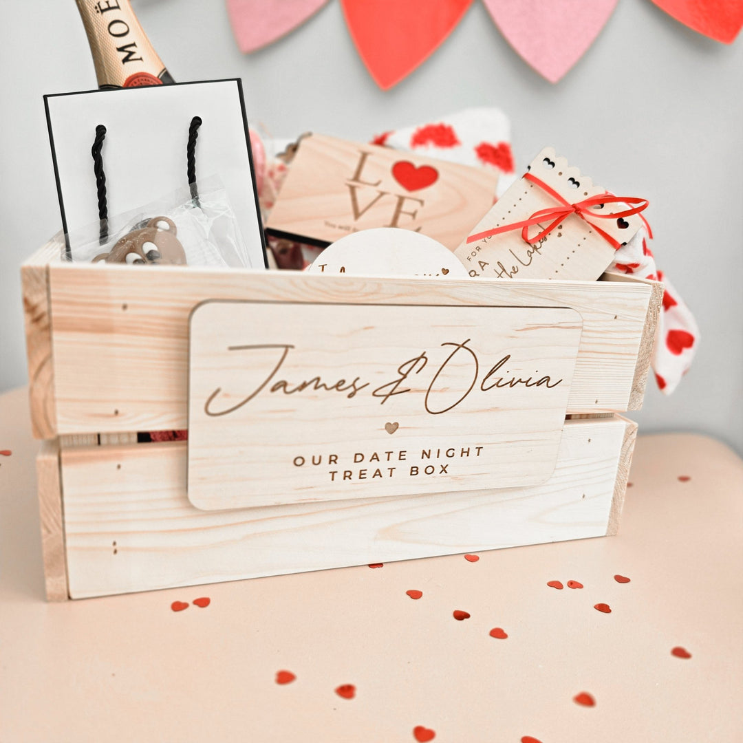 Personalised Date Night Crate and Plaque - TilleyTree