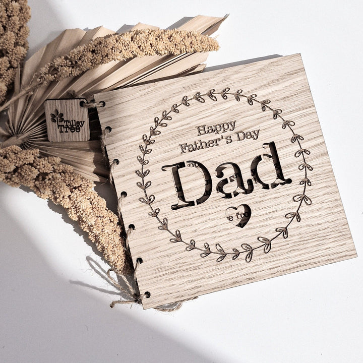 Personalised Wooden Wreath Name Card - TilleyTree