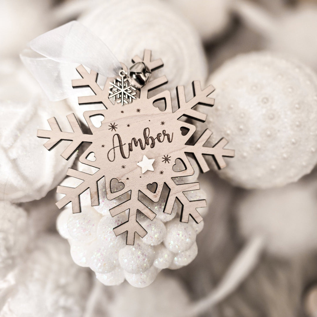 Snowflake Baubles - TilleyTree