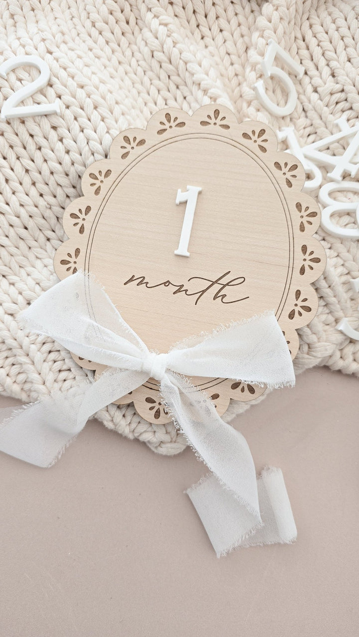 Vintage Scallop Baby Milestone Monthly Markers - TilleyTree