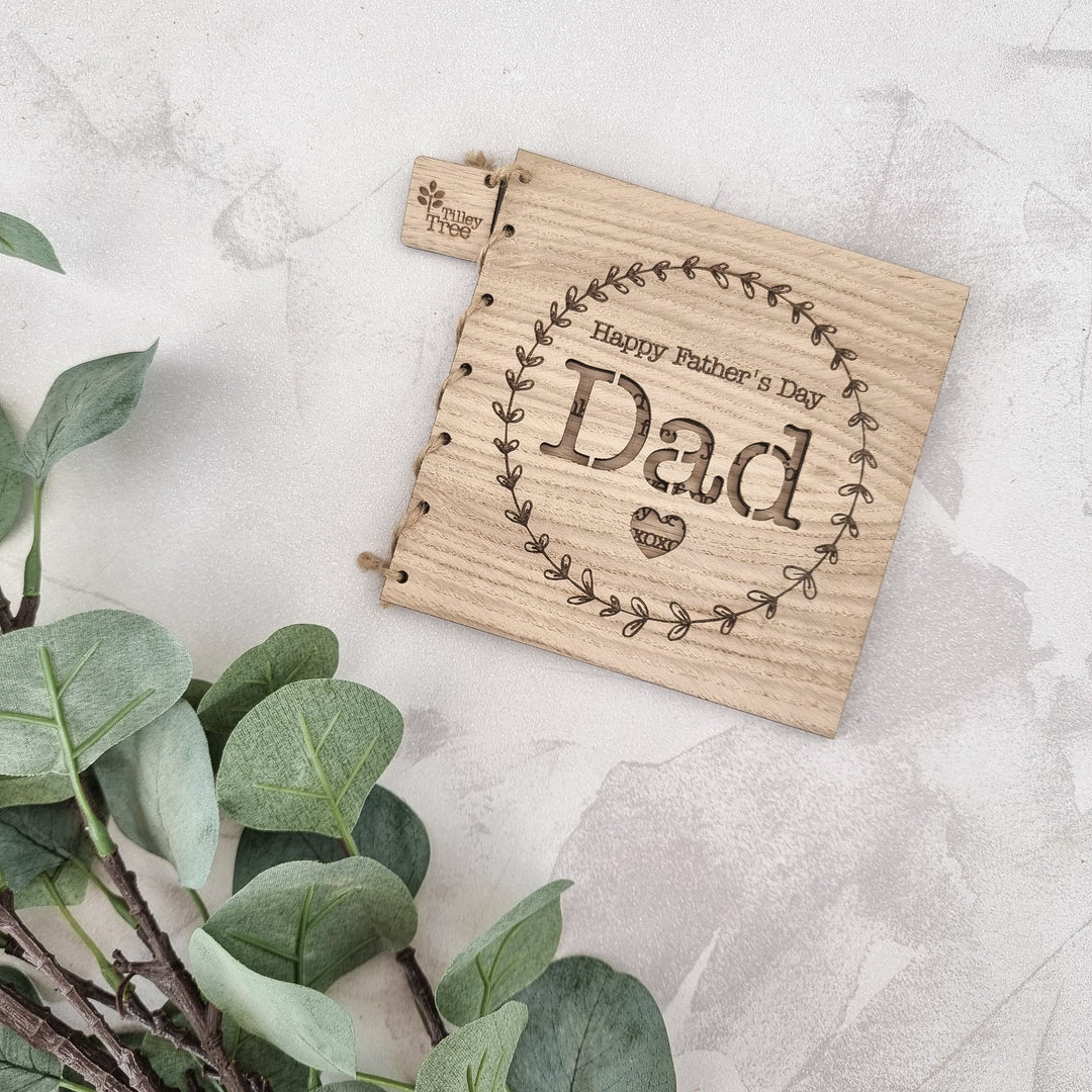 Personalised Wooden Wreath Name Card - TilleyTree