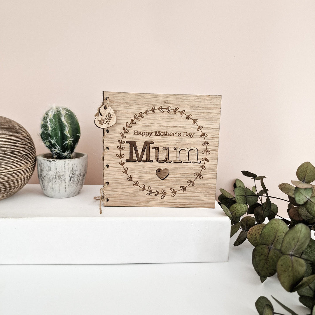 Personalised Wooden Wreath Name Card - TilleyTree