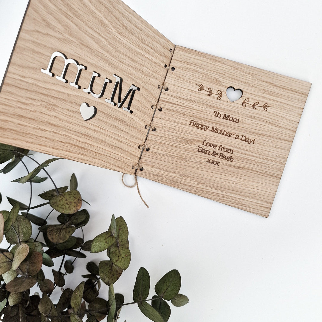 Personalised Wooden Wreath Name Card - TilleyTree