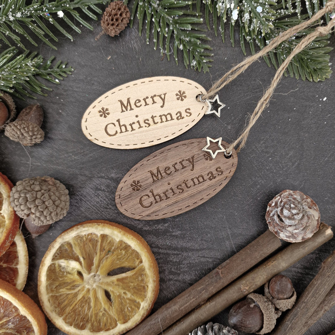 Set of 5 Wooden Oval Christmas tags - TilleyTree