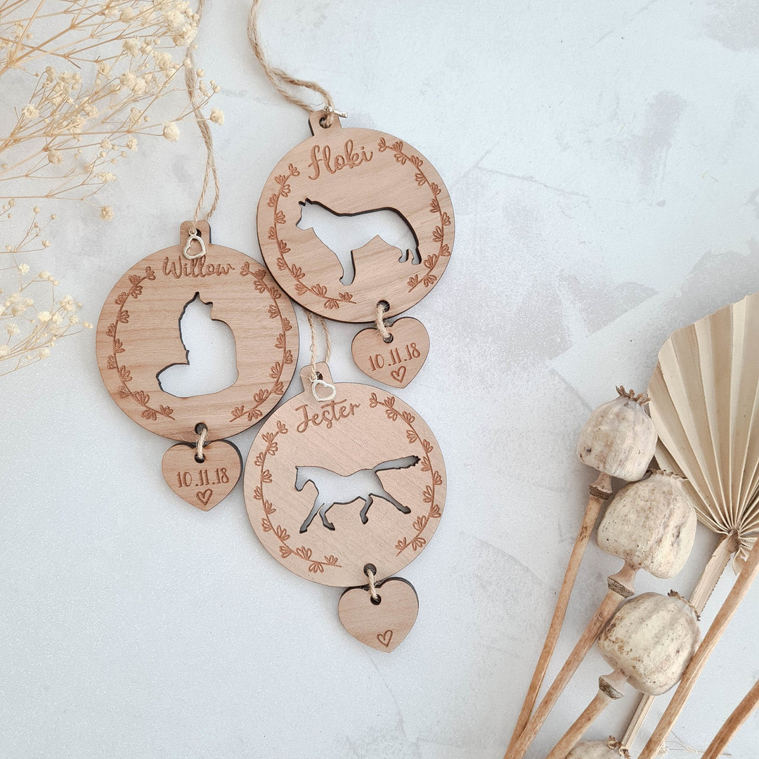 'Wreath n' Whiskers'<br>Cat Ornament - TilleyTree